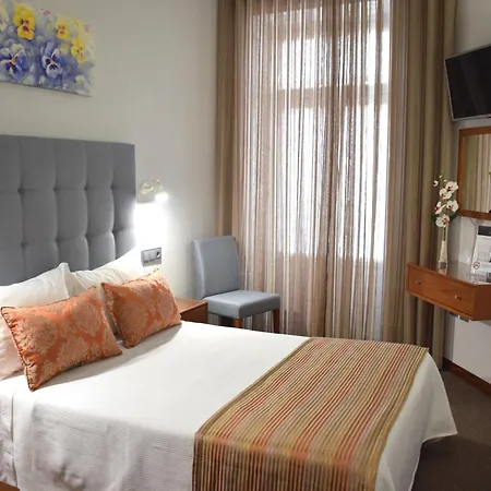 Hotel Lusitana
